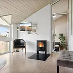 Casa de Férias Jenvold - 600m From The Sea By Interhome