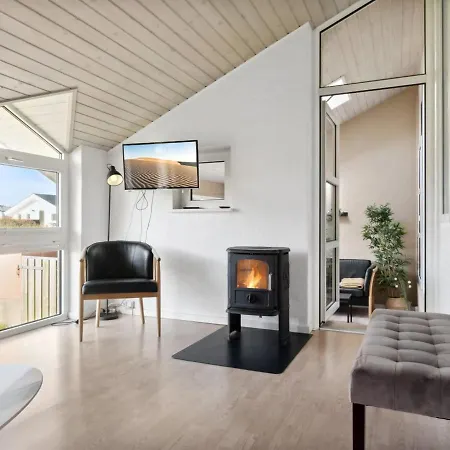 Jenvold - 600m From The Sea By Interhome *