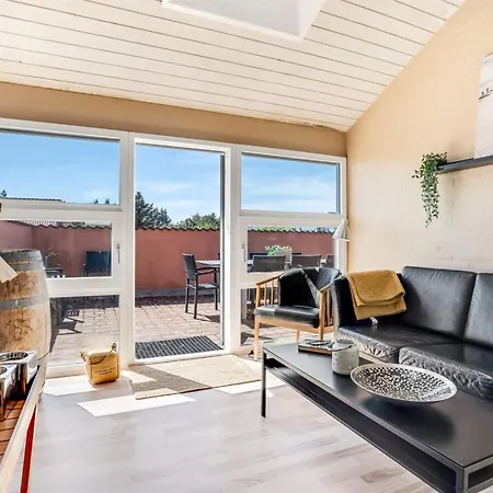 Jenvold - 600m From The Sea By Interhome *